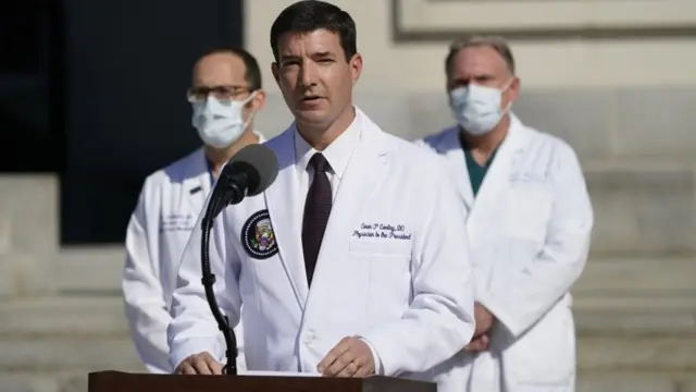 Trump'ın doktoru Sean Conley, ABD Başkanı'na iki kez oksijen tedavisi uygulandığını doğrulamıştı