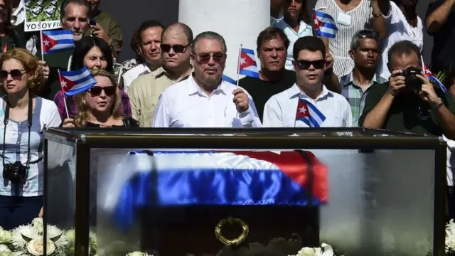 Fidel Castro Díaz-Balart no cortejo fúnebre do pai