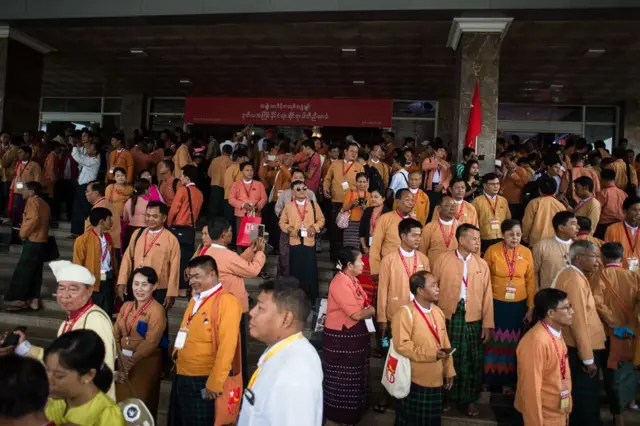 ၂၀၁၈ ခုနှစ်က ရန်ကုန်မြို့မှာ ပြုလုပ်ခဲ့တဲ့ NLD ပါတီရဲ့ နိုင်ငံလုံးဆိုင်ရာ ပါတီညီလာခံ