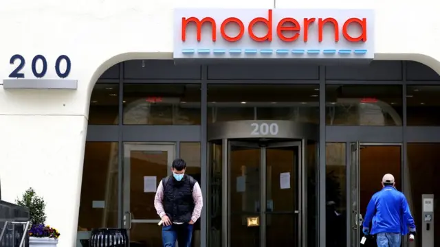 Fasad bangunan moderna