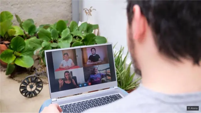 मैत्री, नाते, आयुष्य