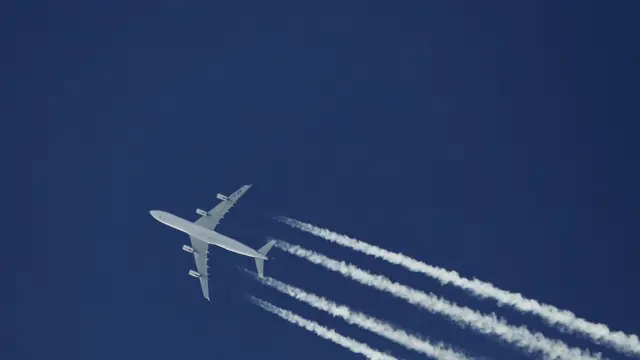 उडिरहेको विमान