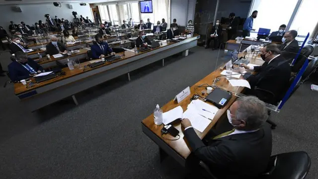 CPI da Covid em sessão