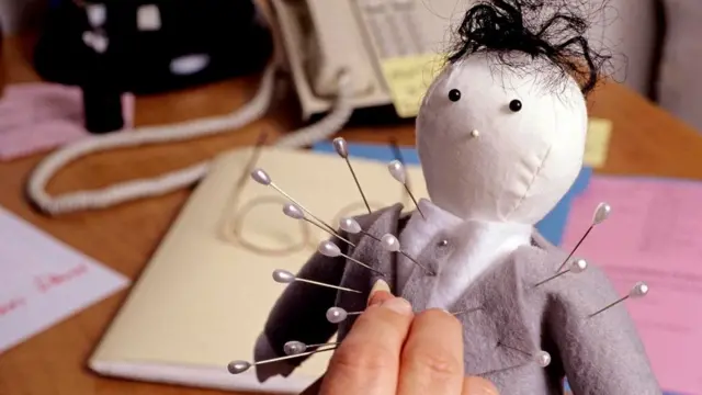 职场人士有时候会认为敌人始终处于攻击模式下