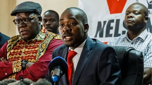 Nelson Chamisa yemeza ko ariwe yatsinze amatora