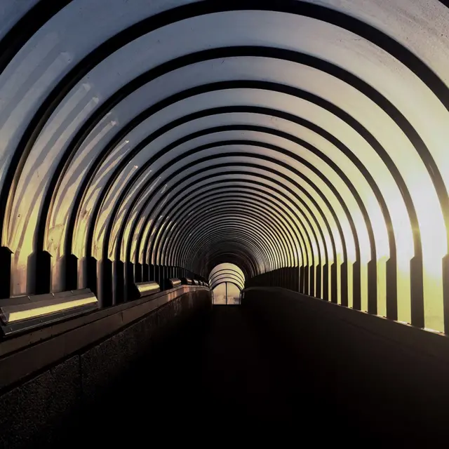 من داخل جسر المساة