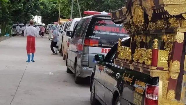 ရန်ကုန်မှာနာကူအသင်းတွေညရောက်သည်အထိ ကူနေရ၊