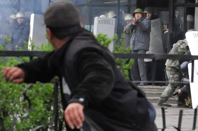 2010-жылдын, апрели