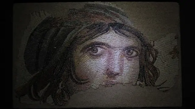 zeugma'da çingene kızı