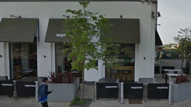 该班表张贴在Wagamama位于北芬奇利（North Finchley）的分店。