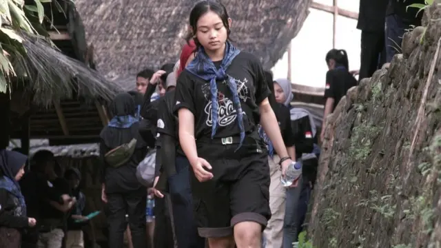 Suku Baduy mengeluh pemakaian plastik yang sebagian besar dibawa wisatawan.