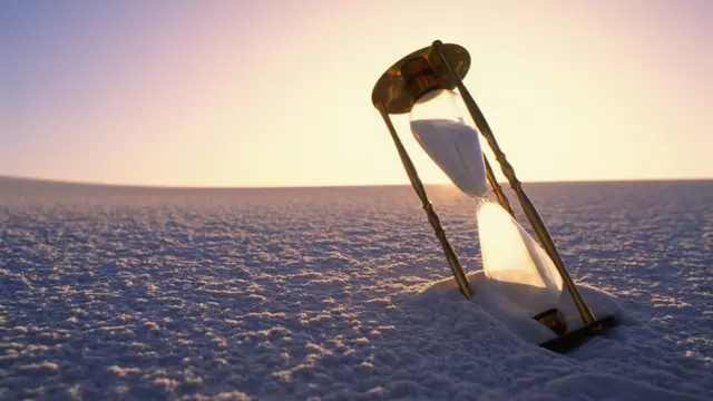 বালি ঘড়ি