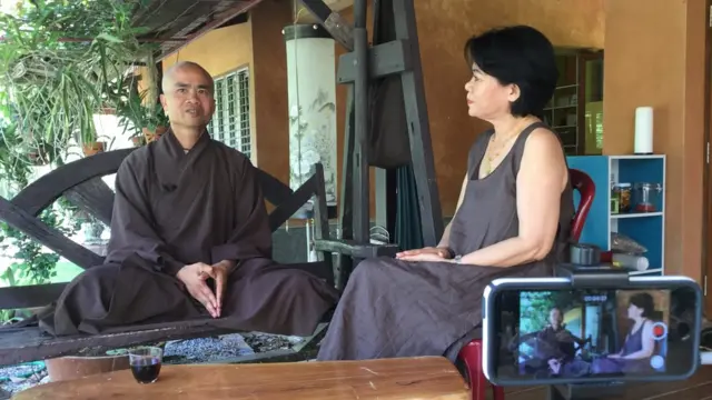 Thầy Pháp Niệm trả lời phỏng vấn của Tina Hà Giang từ BBC Tiếng Việt