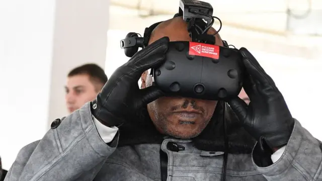 Recréer un vol en utilisant la réalité virtuelle (VR) est l'un des moyens permettant de combattre la peur des avions.