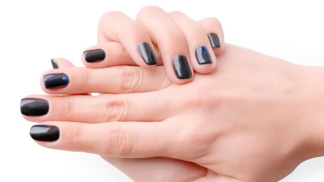 DIY gel manicures 'cause life-changing allergies'