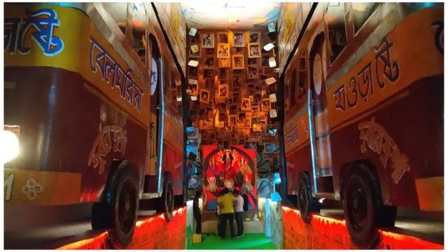 নারী বাসচালকের থিমে পূজামণ্ডপ