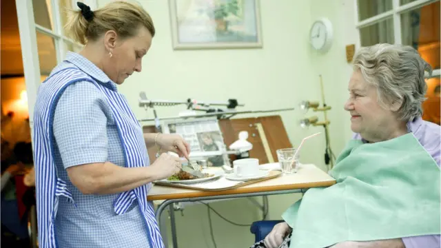 خانه سالمندان در بریتانیا