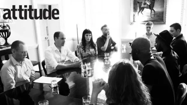 විලියම් කුමරු කෙන්සිංටන් මාළිගය තුළ දී සඟරාවේ කතුවරුන් සමඟ සමරිසි නියෝජිතයන්ට සවන් දෙමින්.