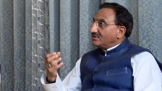 ડૉ. રમેશ પોખરિયાલની તસવીર