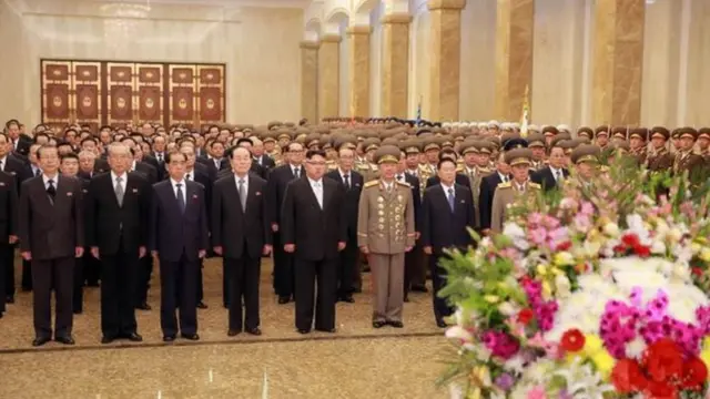 வடகொரிய அதிகாரிகள்