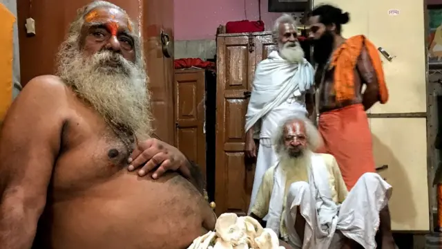 महंत नृत्य गोपाल दास