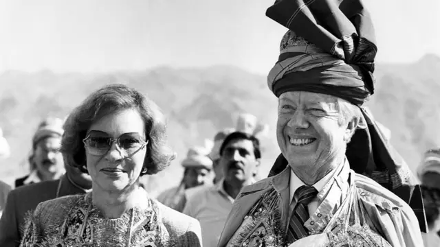 امریکی صدر جمی کارٹر اور ان کی اہلیہ خیبر پاس پر موجود