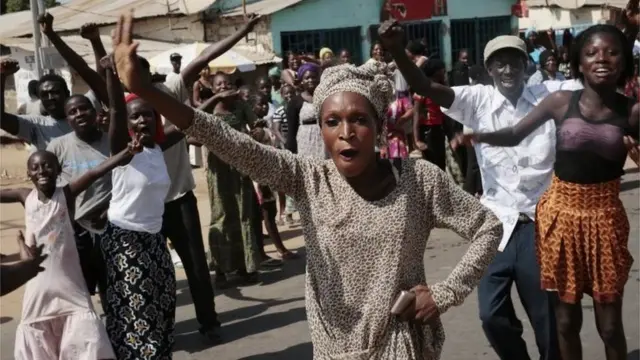 الانتخابات في غامبيا