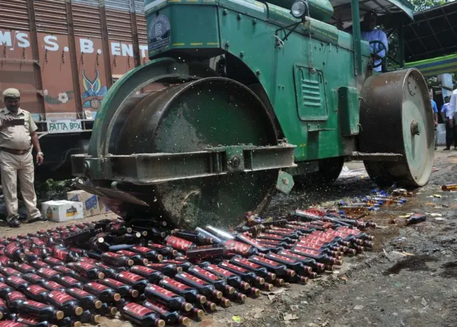 દારૂબંધી