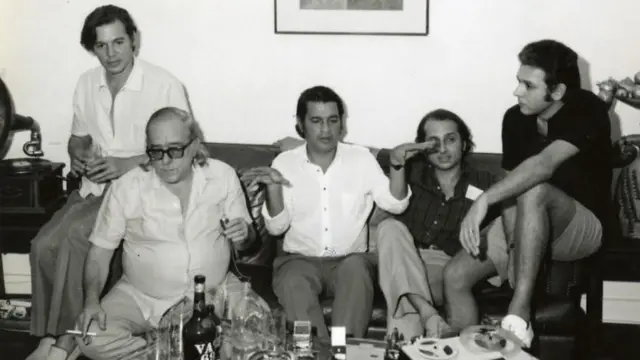 Tom Jobim, Viníciuspagbet entrarMoraes, Ronaldo Bôscoli, Roberto Menescal e Carlos Lyra