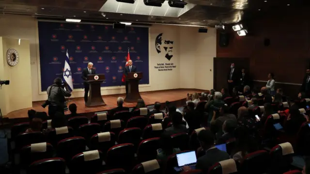 کنفرانس خبری در آنکارا