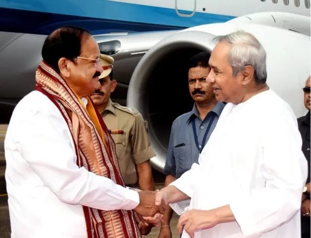 వెంకయ్యనాయుడు, నవీన్