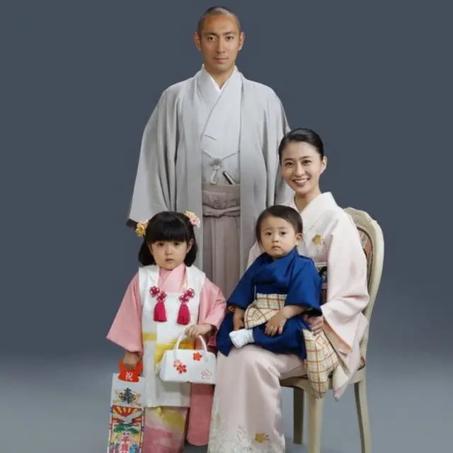 Mao Kobayashi và Ebizo Ichikawa