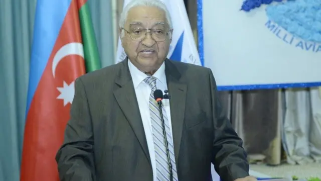 «Azərbaycan Hava Yolları» Qapalı Səhmdar Cəmiyyətinin Milli Aviasiya Akademiyasının rektoru Arif Paşayev
