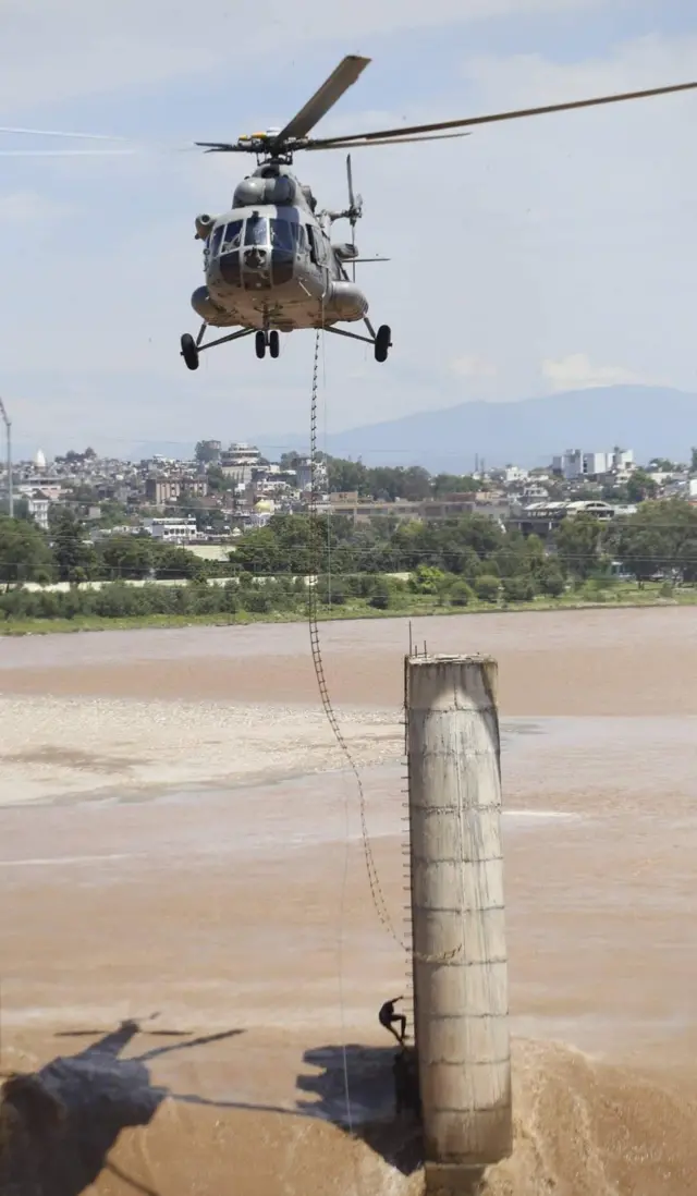 बचाव अभियान की तस्वीर