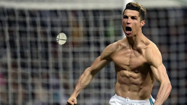 Ronaldo ni umukinnyi udakomeye mu mupira gusa ahubwo unafite umubiri ukomeye