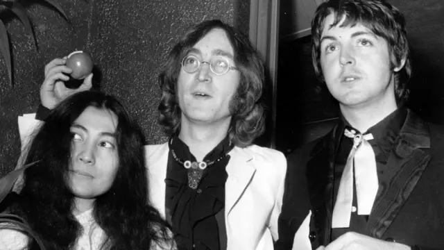 Йоко, Джон и Пол Маккартни