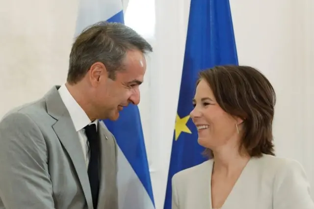 Yunanistan Başbakanı Kiryakos Miçotakis ve Almanya Dışişleri Bakanı Annalena Baerbock