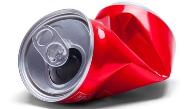 Latao que é estrelabetrefrigerante amassada