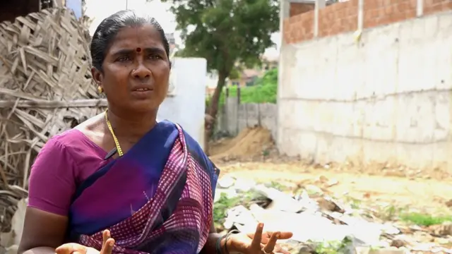 மேட்டுப்பாளையம் 'தீண்டாமை சுவர்' விழுந்து ஓராண்டு: இன்னும் தெருவில் வாழும் தலித் மக்கள்