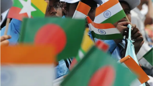 ভারত, বাংলাদেশ, মিয়ানমারের পতাকা।