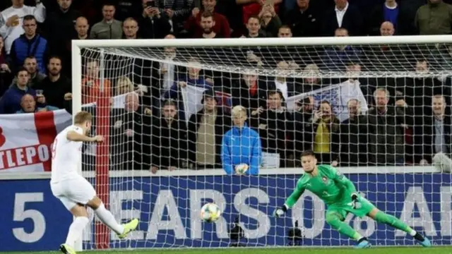 Fanaretin da Kane ya ci ita ce bal ta bakwai da ya ci a wasannin neman zuwa gasar ta Turai