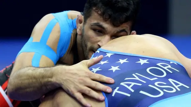 حسن یزدانی و دیوید تیلور