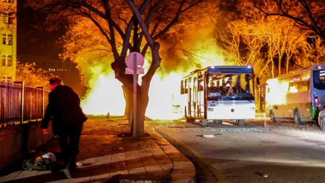 Dönemin başbakanı Ahmet Davutoğlu, 17 Şubat 2016'da Ankara'da askeri servis araçlarını hedef alan, 29 kişinin öldüğü ve 69 kişinin yaralandığı saldırıyı YPG'nin düzenlediğini belirtmiş, YPG bunu reddederken saldırıyı TAK üstlenmişti