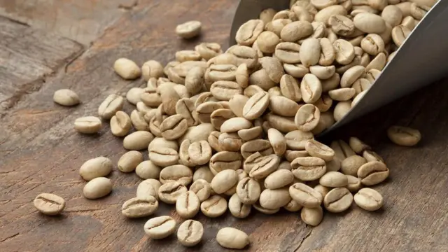 必须在烘烤咖啡豆之前提取咖啡因