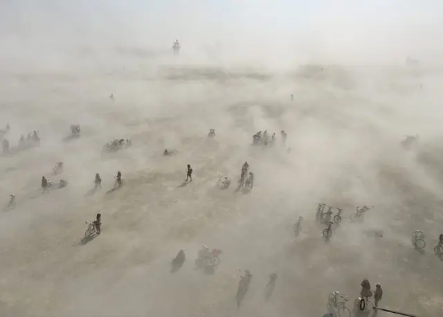 صحرائی طوفان