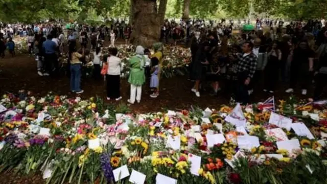 Karangan bunga di Green Park