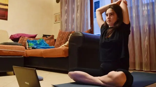 கொரோனா வைரஸ்: முடங்கிய நியூயார்க் நகரம், அமெரிக்காவில் 69 பேர் பலி - சில தகவல்கள்