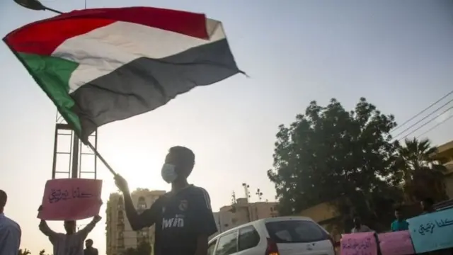 Suudaan ayaa noqotay dalkii shanaad oo ka tirsan dalalka Carabta oo aqoonsado Israa'iil