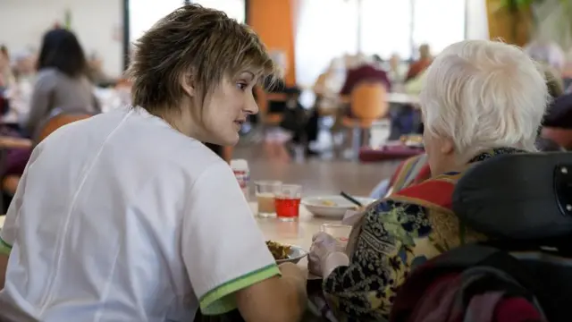 बुजुर्ग