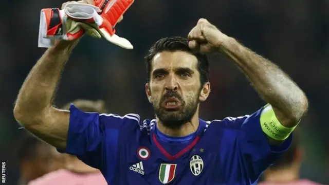 Umugwi wa Boca Junior urashaka kugura umunyegoli wa Juventus n'Ubutaliyano Gianluigi Buffon w'imyaka 40